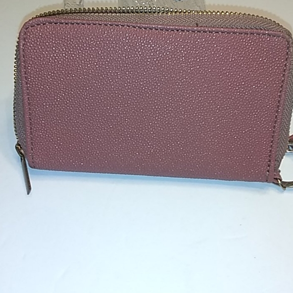 Vera Bradley wristlet wallet. - Picture 4 of 10